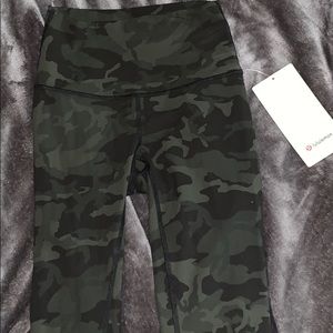 Camo Lululemon 28” leggings